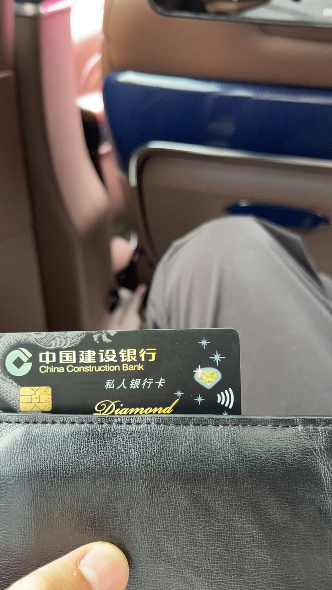 Ῠˣ