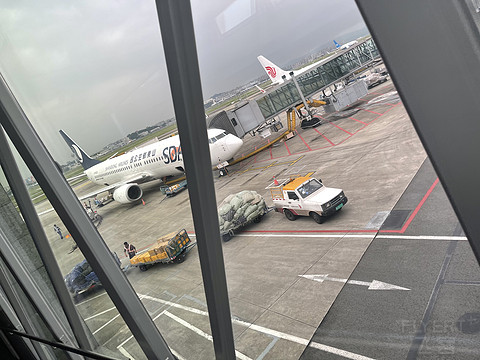 [升金前最后一飞] 国航 CA4345 重庆-深圳 公务舱报告