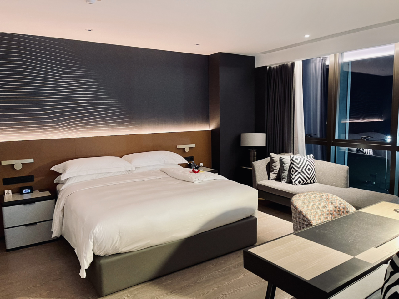 ǺӼƵ꣬Ʒ֮ѡʽͷ G HOTEL SHENZHEN TRIBUTE PORTFOLIO