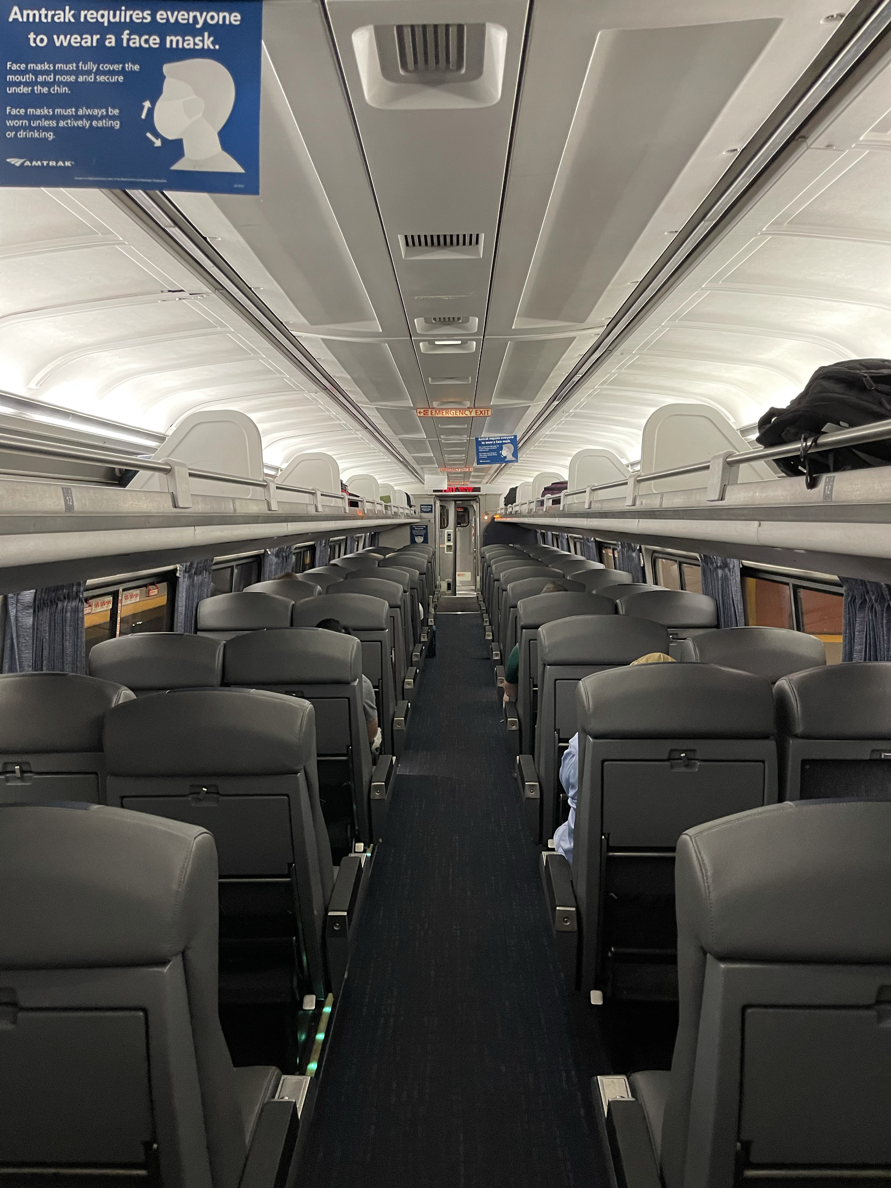 ʰ 4-ʵж֡׷AmtrakNortheast Regional