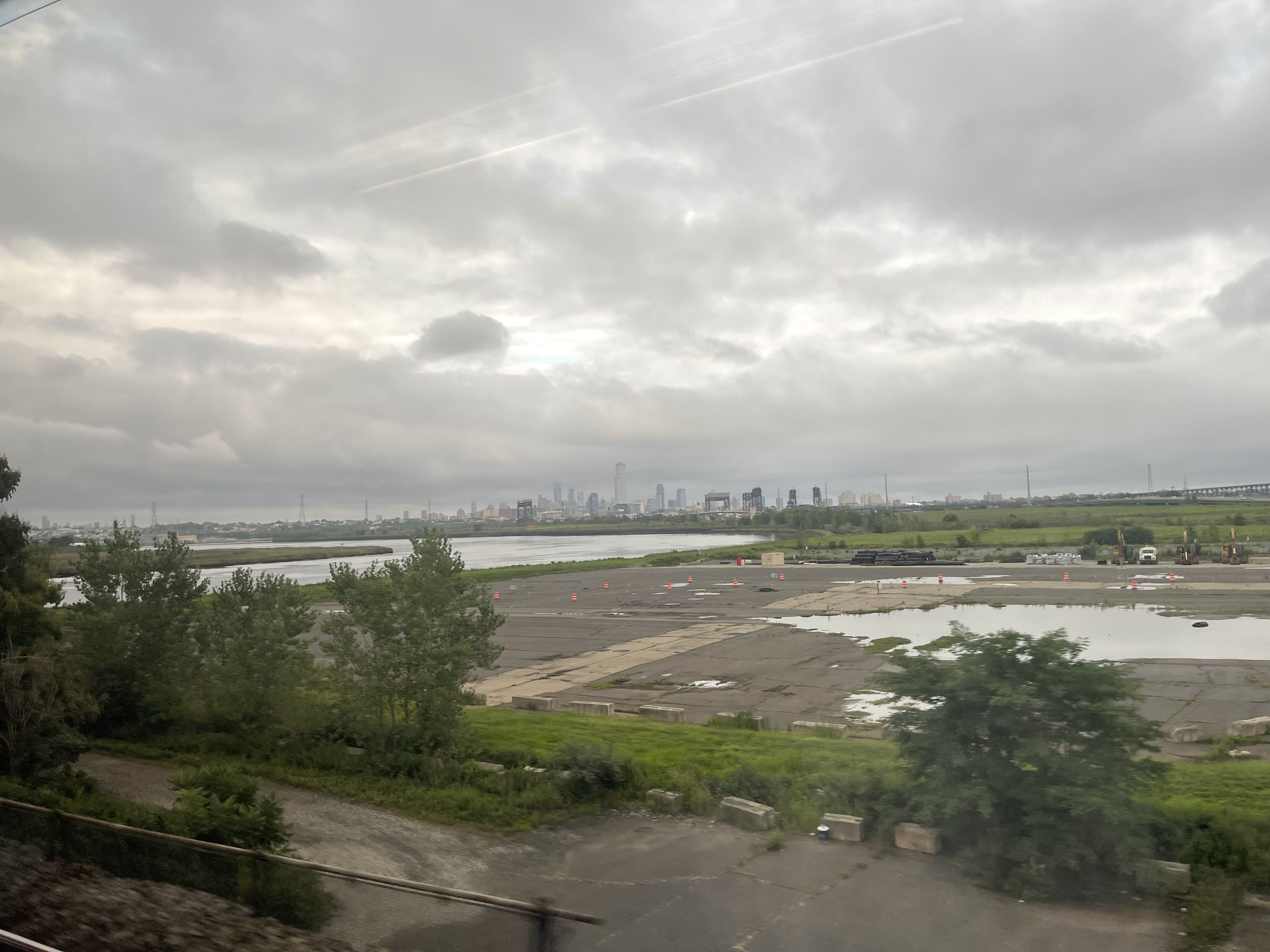 ʰ 4-ʵж֡׷AmtrakNortheast Regional