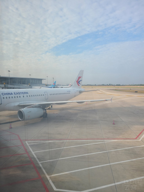 323执飞的东航石家庄-上海浦东公务舱飞行报告；MU5232 SJW-PVG