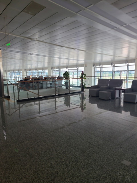 323执飞的东航石家庄-上海浦东公务舱飞行报告；MU5232 SJW-PVG