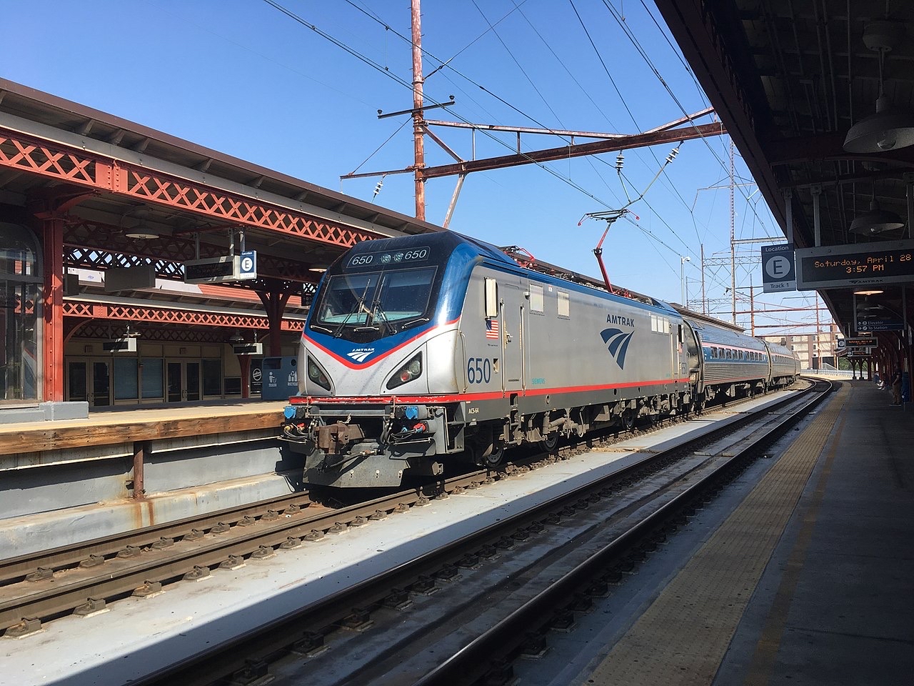 ʰ 4-ʵж֡׷AmtrakNortheast Regional