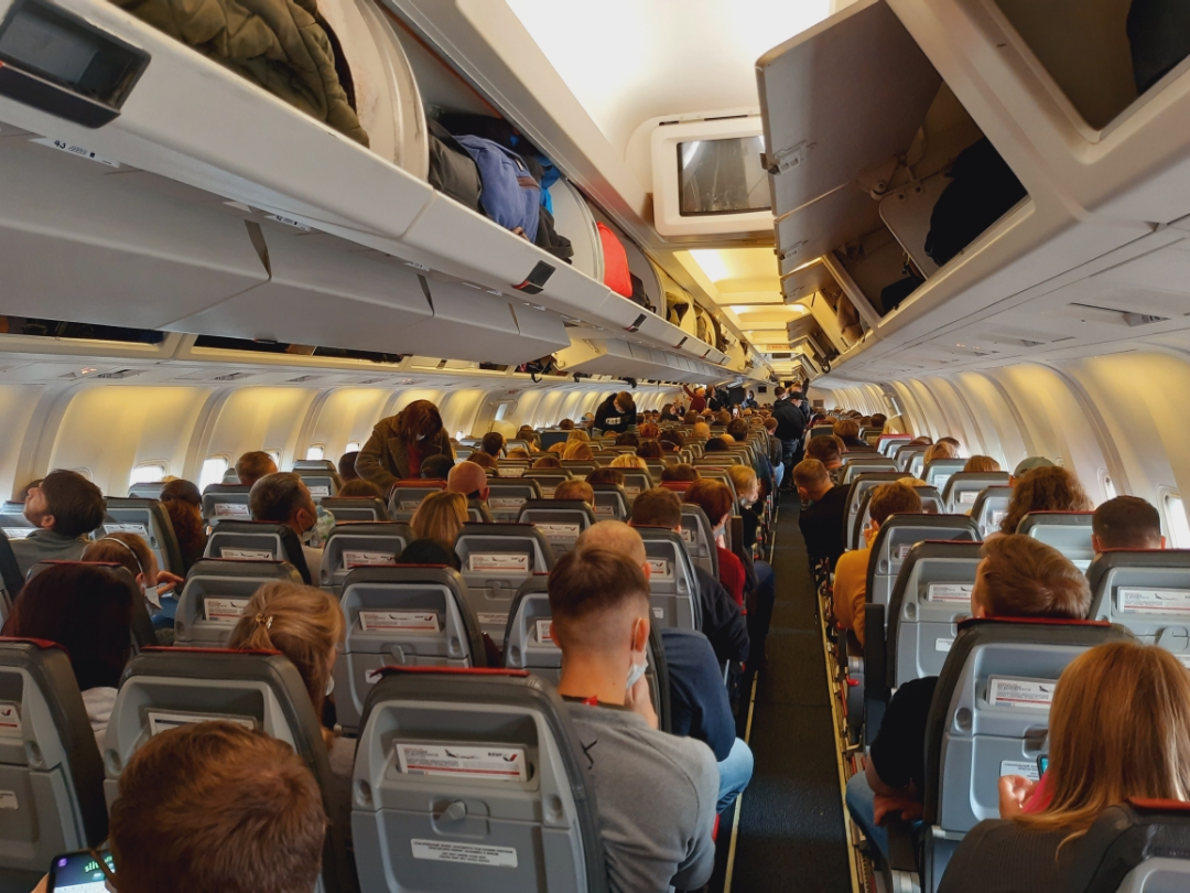 22.9767-300Azur Airʥ˵ñ-Ī˹