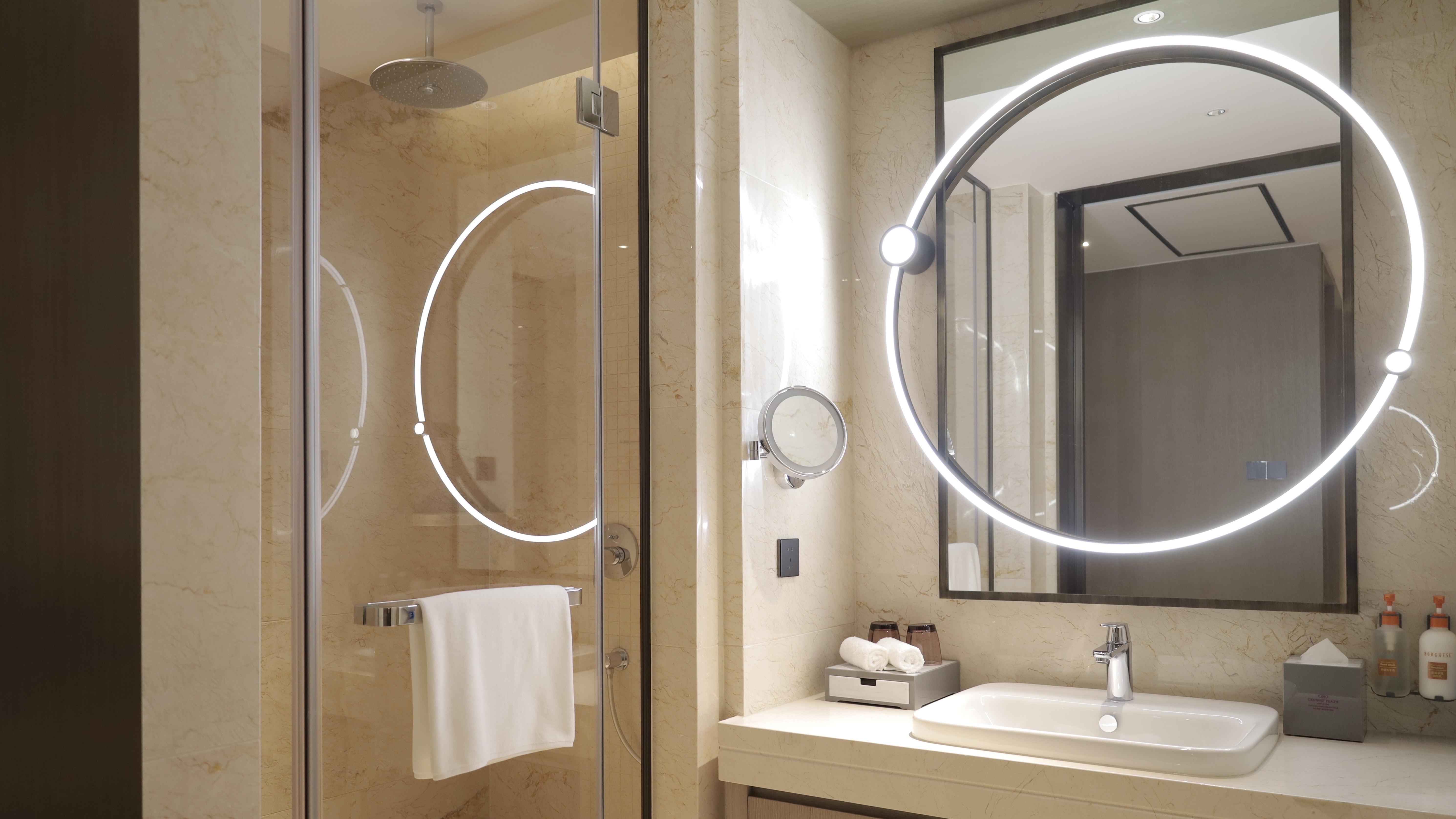 Living In Hotel  ɳʹڼվƵ New Opening 🎉 ׷