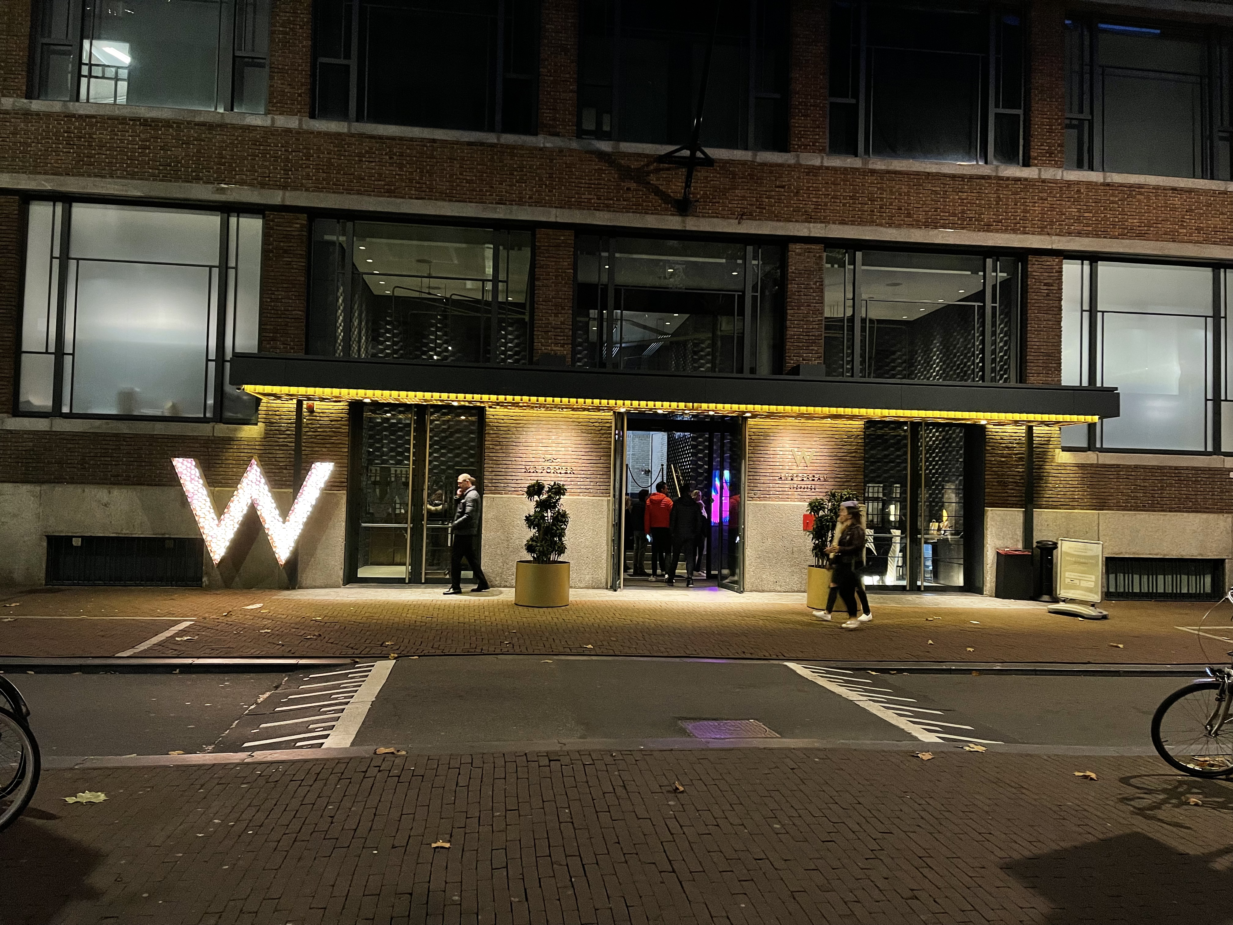 W Amsterdam - ķ˹صWƵ