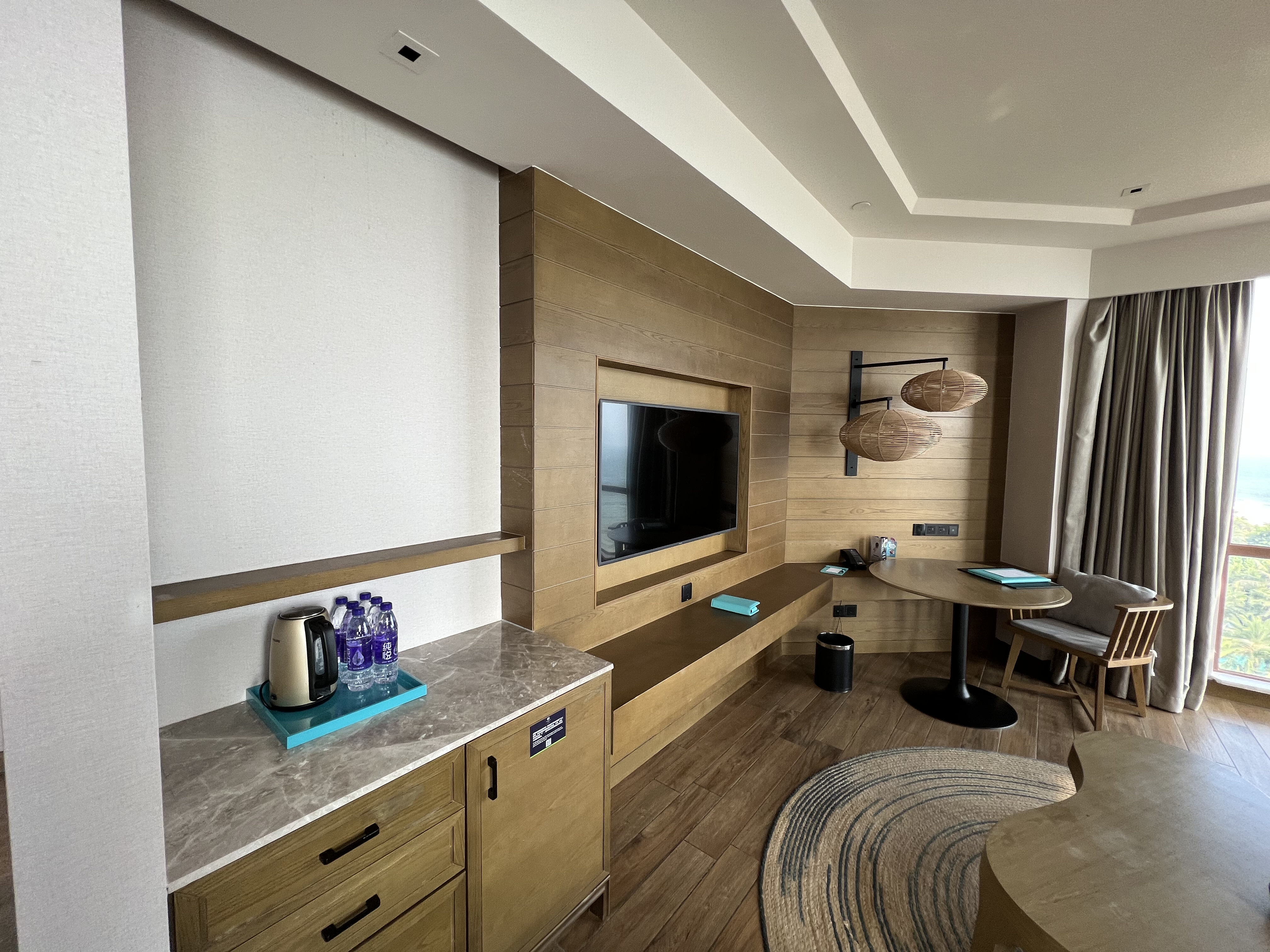 DT by Hilton Shanweiβϣ־Ƶк׷Premium Suite18 ס