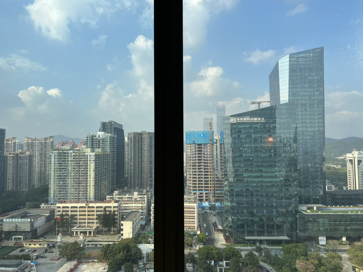 Hilton Shenzhen Futianڴлϣٸ߼/King Premier One Bedroom Suite