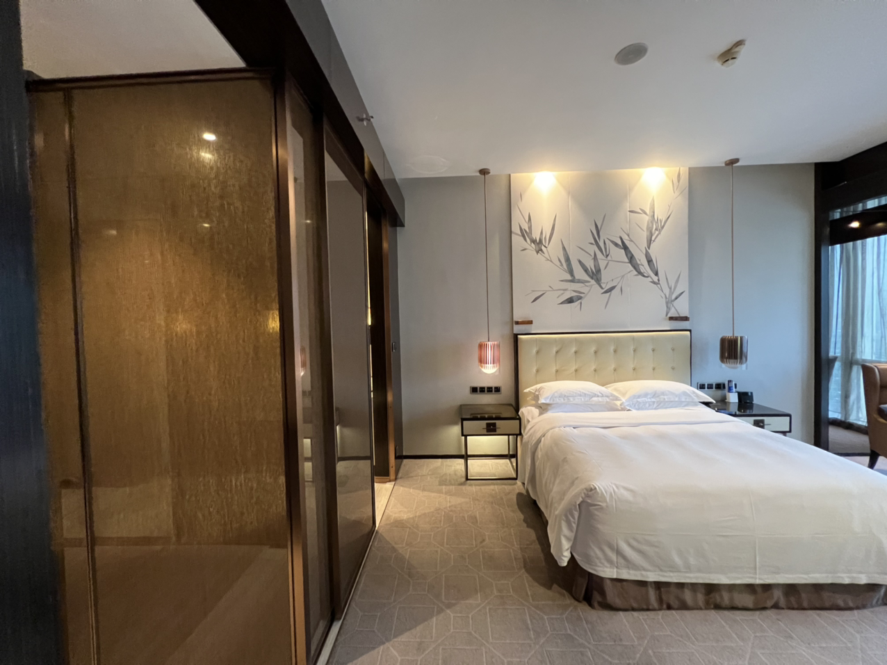 Hilton Shenzhen Futianڴлϣٸ߼/King Premier One Bedroom Suite