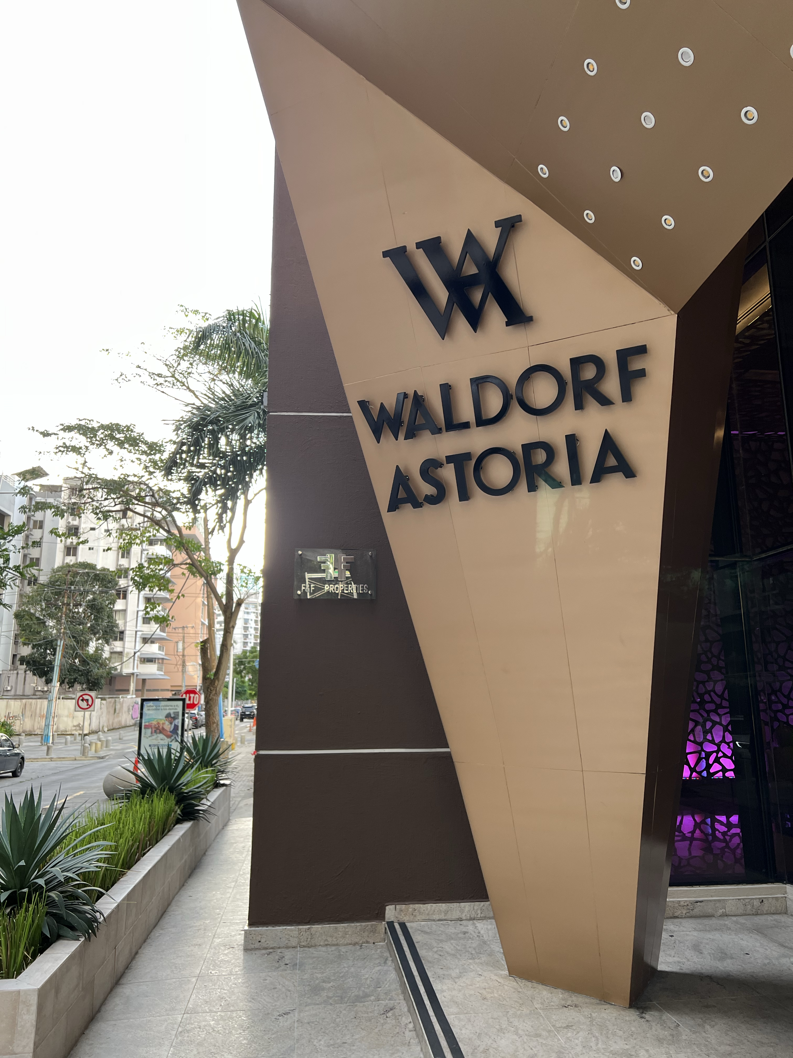  Waldorf Astoria Panama - Junior Suite