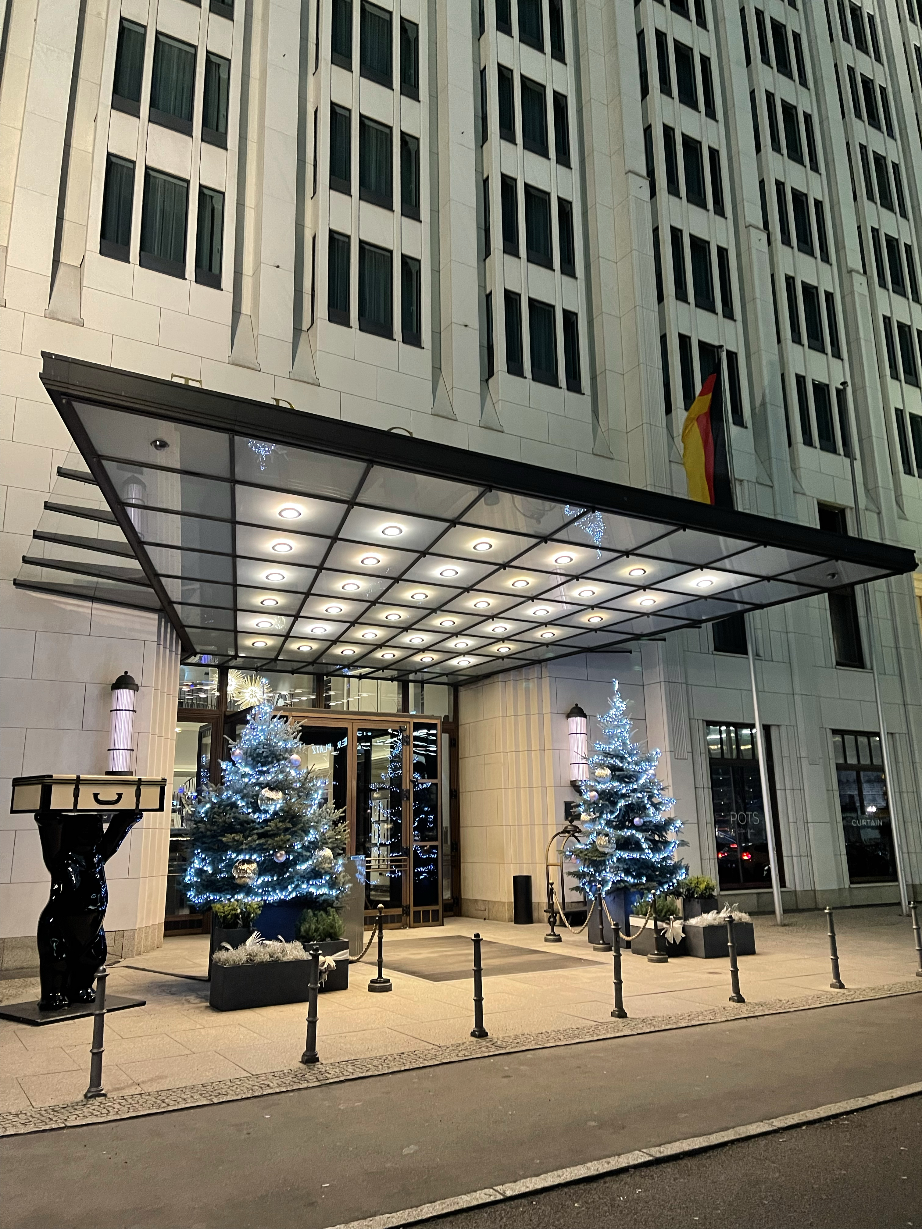 ǳϸڲİ˼ - The Ritz-Carlton BerlinƵ