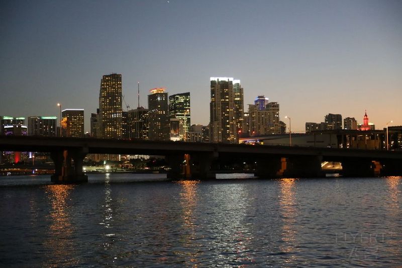 Miami Downtown at Night (4).JPG