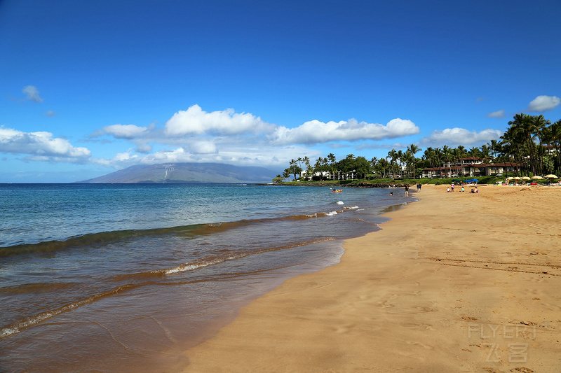 Maui--Grand Wailea a Waldorf Astoria Resort Beach and Beach Sunset (3).JPG