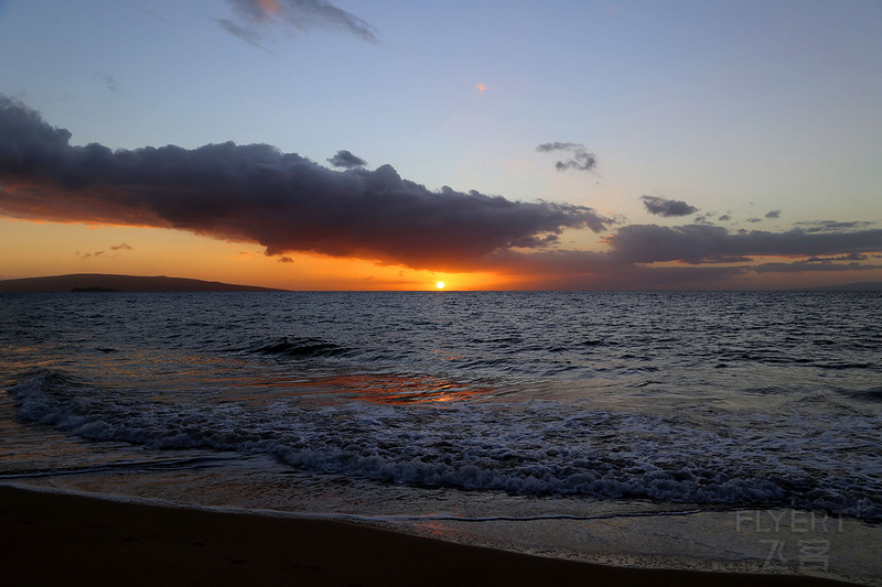 Maui--Grand Wailea a Waldorf Astoria Resort Beach and Beach Sunset (14).JPG