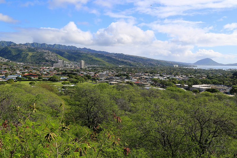 Oahu--Diamond Head State Monument (15).JPG