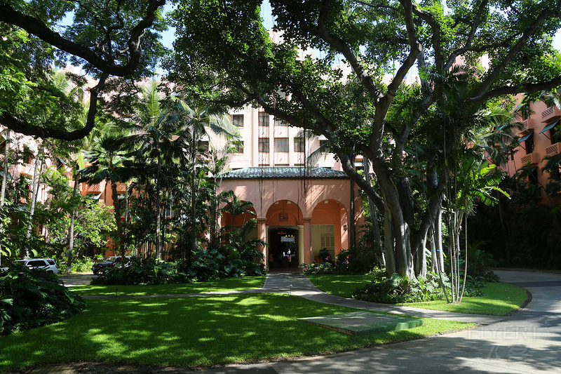 Oahu--The Royal Hawaiian a Luxury  Collection Resort Gardens (1).JPG