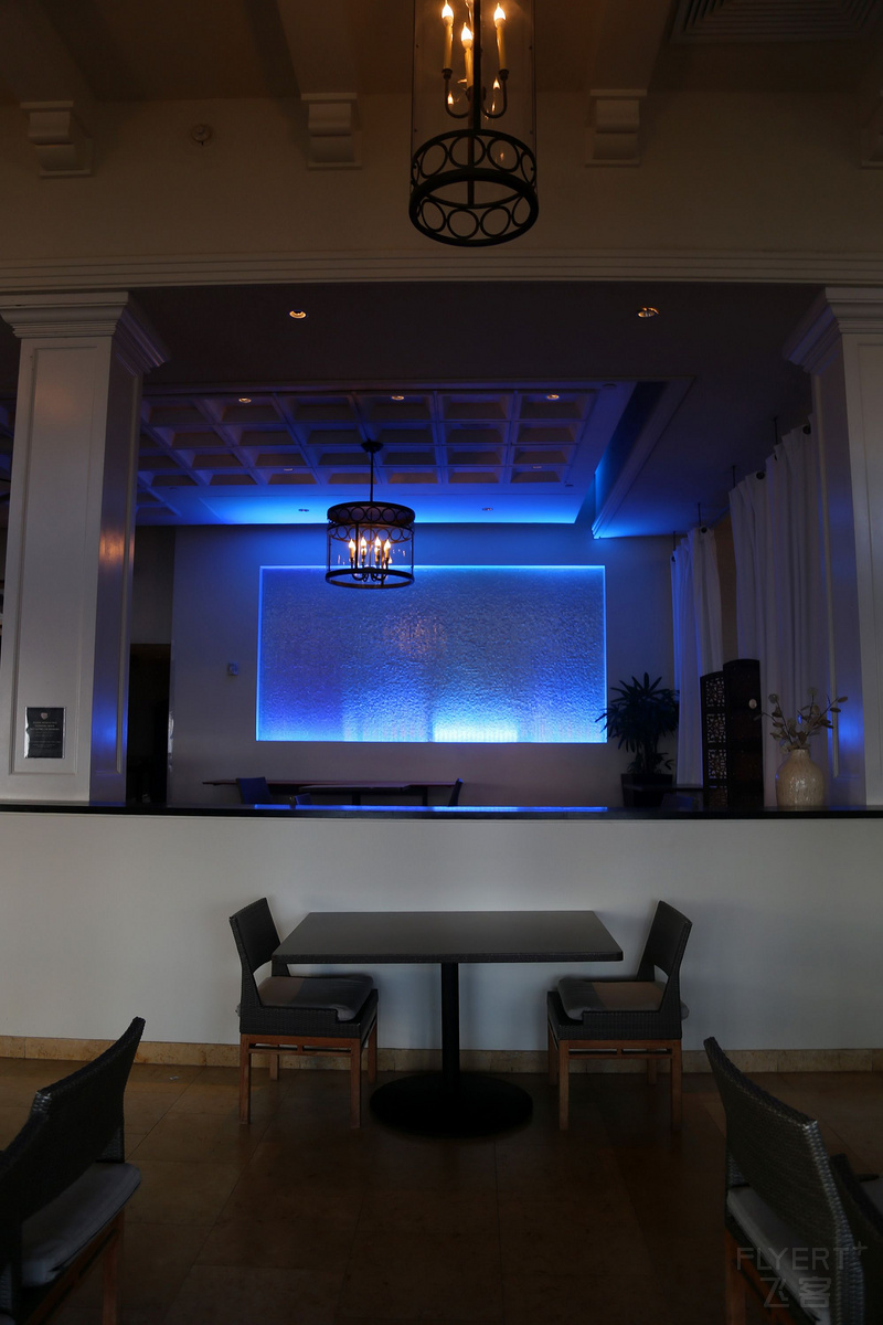 Oahu--The Royal Hawaiian a Luxury  Collection Resort Restaurant (1).JPG