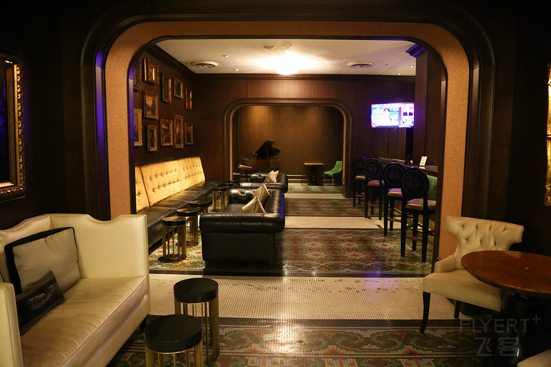 San Antonio--The St. Anthony A Luxury Collection Hotel Lobby Bar (1).JPG