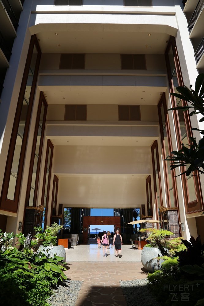Big Island--Hilton Waikoloa Village Lobby (12).JPG