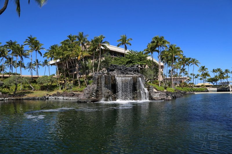 Big Island--Hilton Waikoloa Village Lagoon (2).JPG