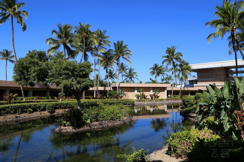 Big Island--Hilton Waikoloa Village Lagoon (1).JPG