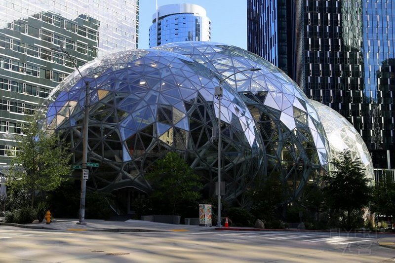 Seattle--The Spheres (2).JPG