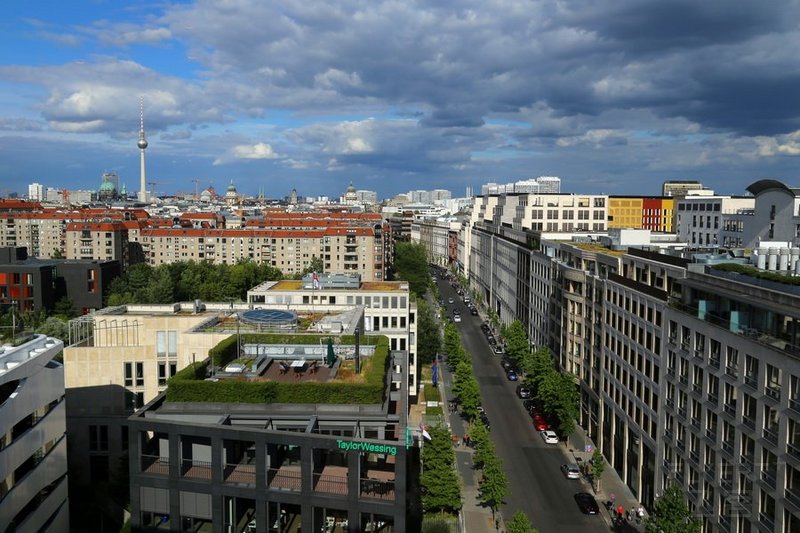 Berlin--Berlin Marriott Hotel Executive Lounge View (5).JPG