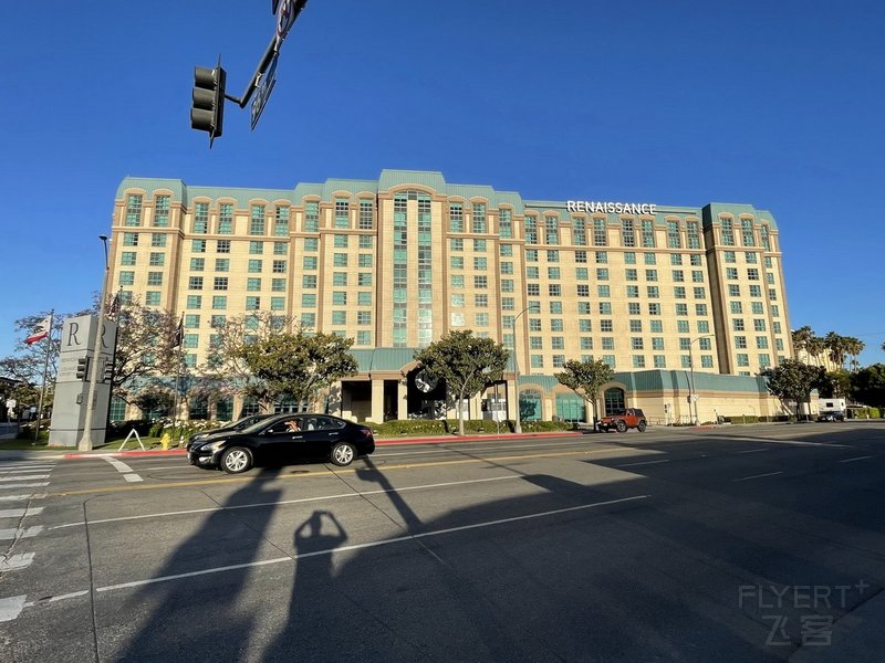 Los Angeles--Renaissance Los Angeles Airport Hotel Exterior.JPG