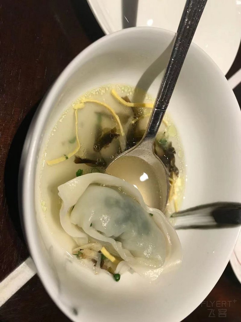 客房送餐.jpg