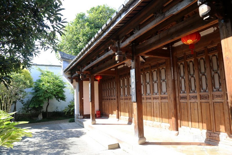 Fuzhou--Three Lanes and Seven Alleys--Small Yellow Hall (12).JPG