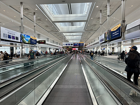 丹佛国际机场（DEN）美国运通百夫长休息室 体验测评