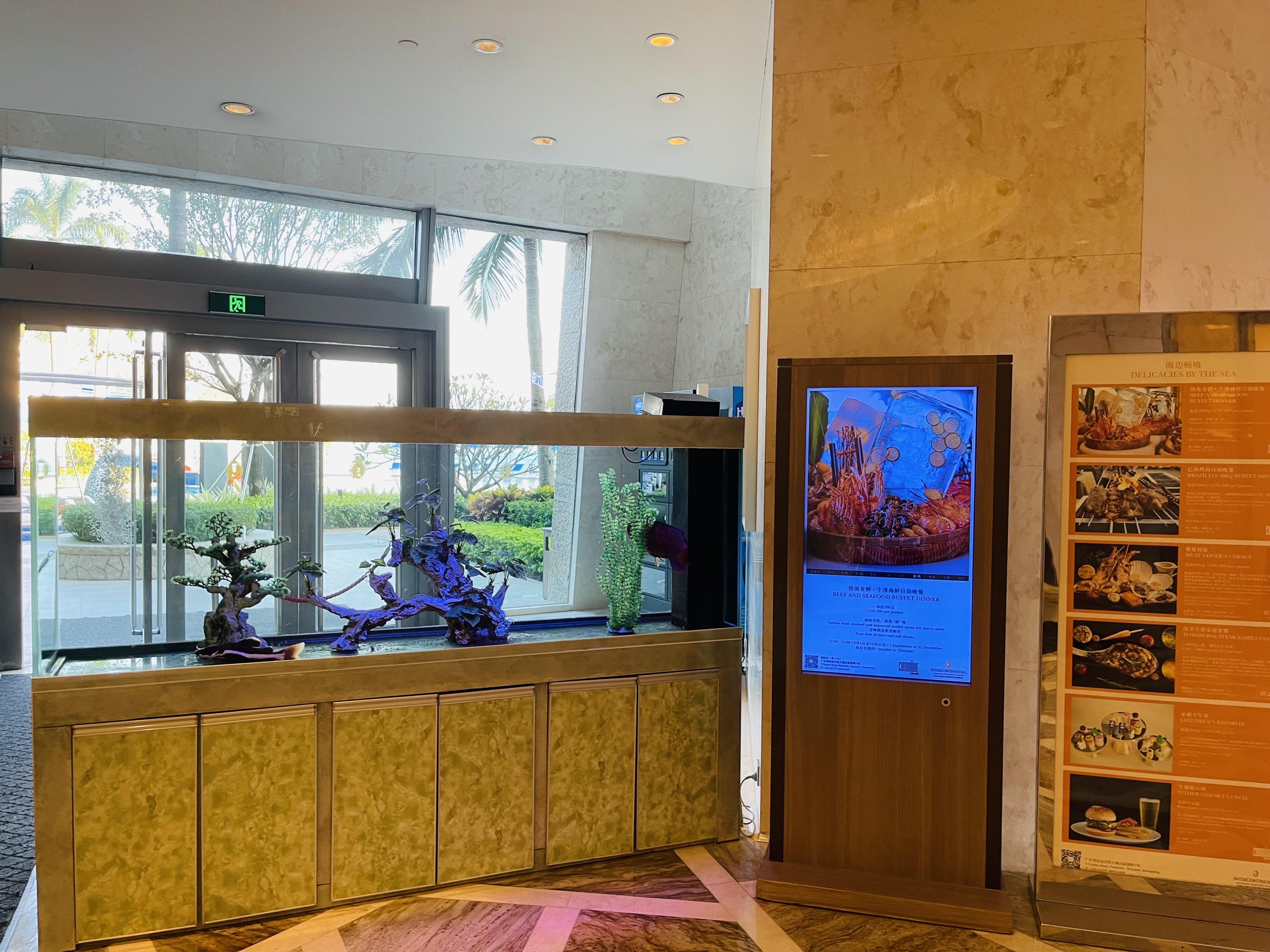 一间酒店，百变风格。深圳大梅沙洲际度假酒店双卧海景套，重新定义奢华度假生活新方式