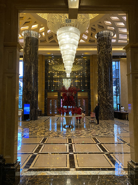 论坛首发-又大又高的套房体验-成都雅居乐豪生酒店