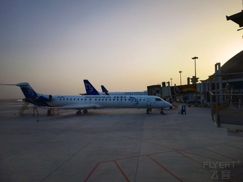 CA1204 KRL-PEK 737-800（WL）公务舱