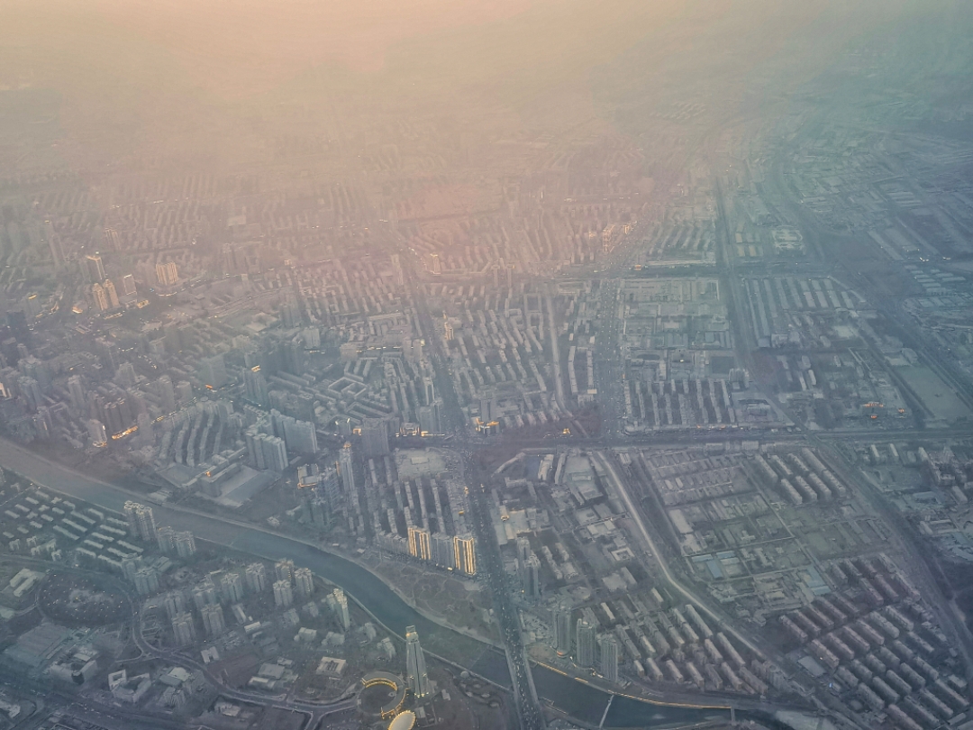 CA1204 KRL-PEK 737-800WL