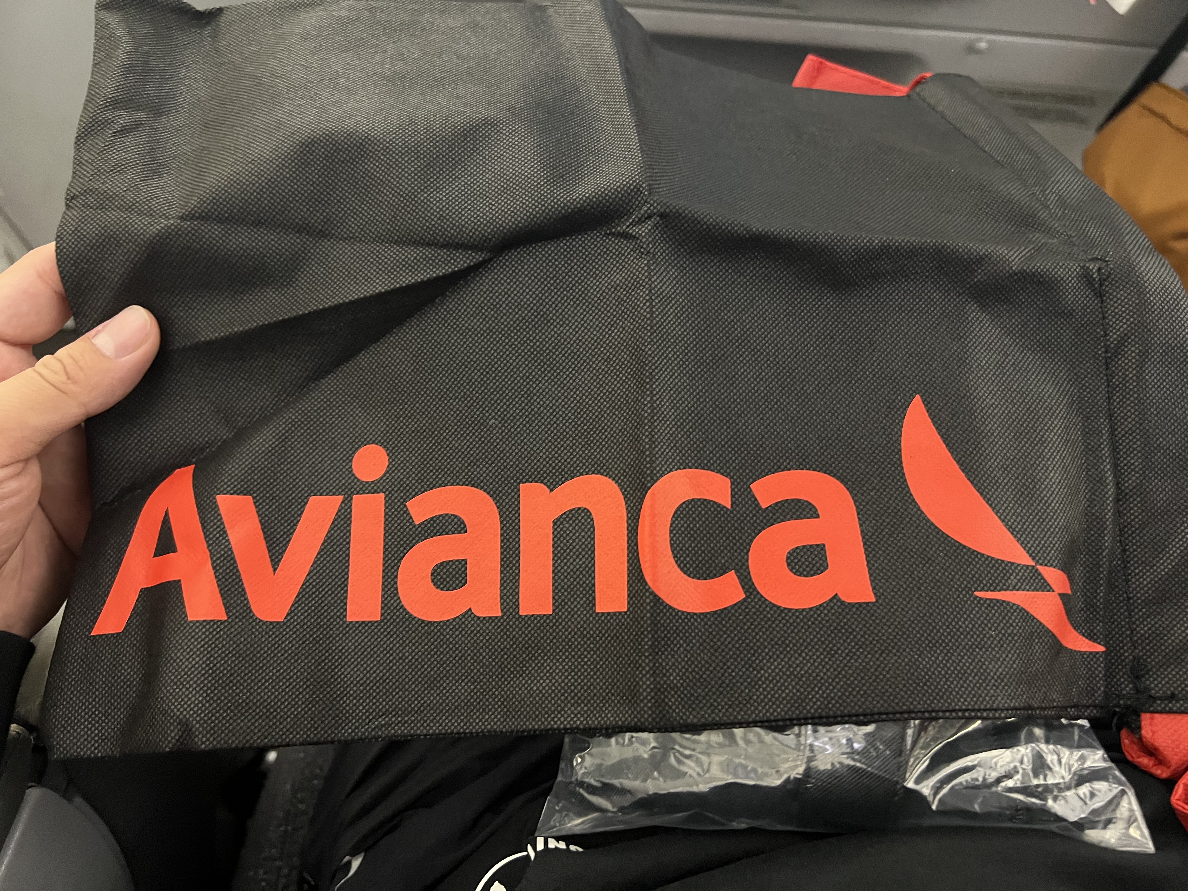 꺽˾Avianca޼ -BOG- MAD