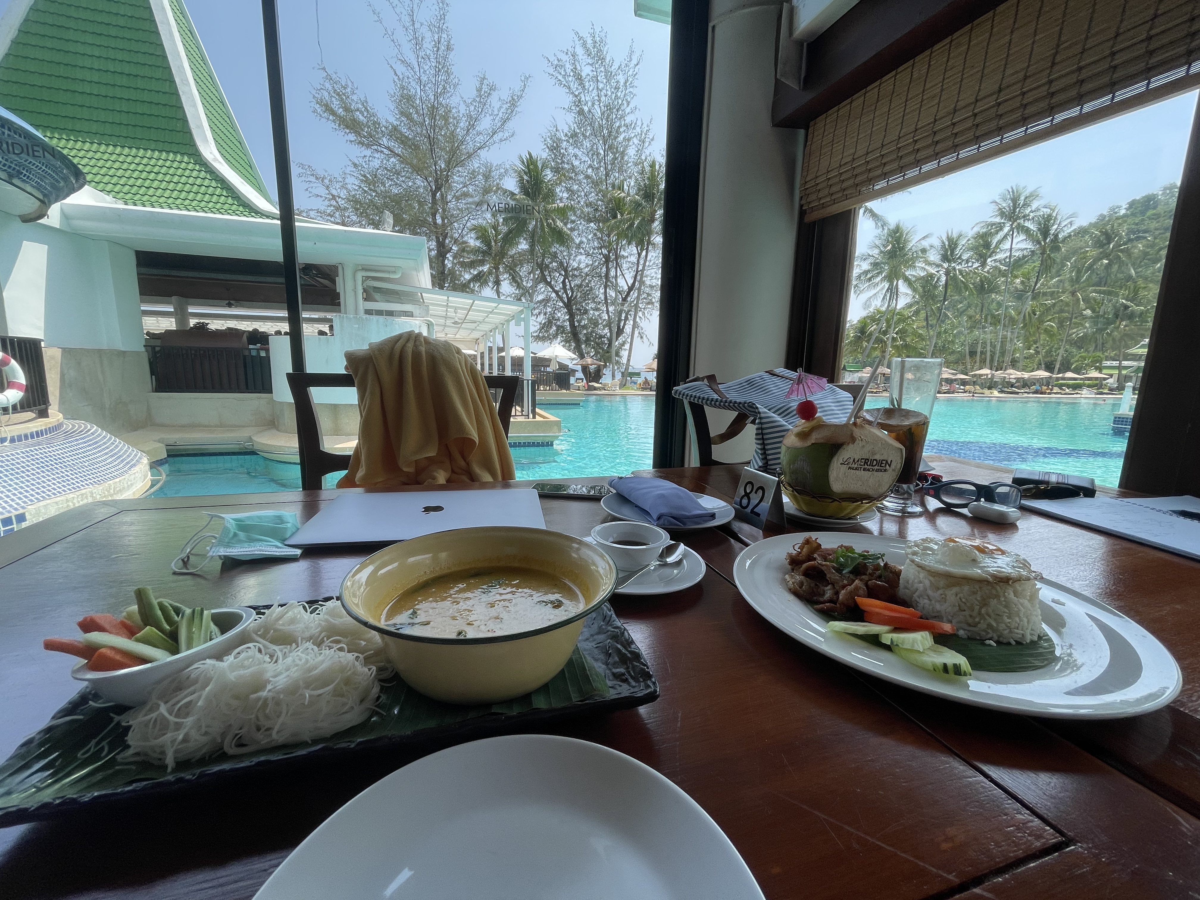 µռ | Le Meridien Phuket Beach Resort