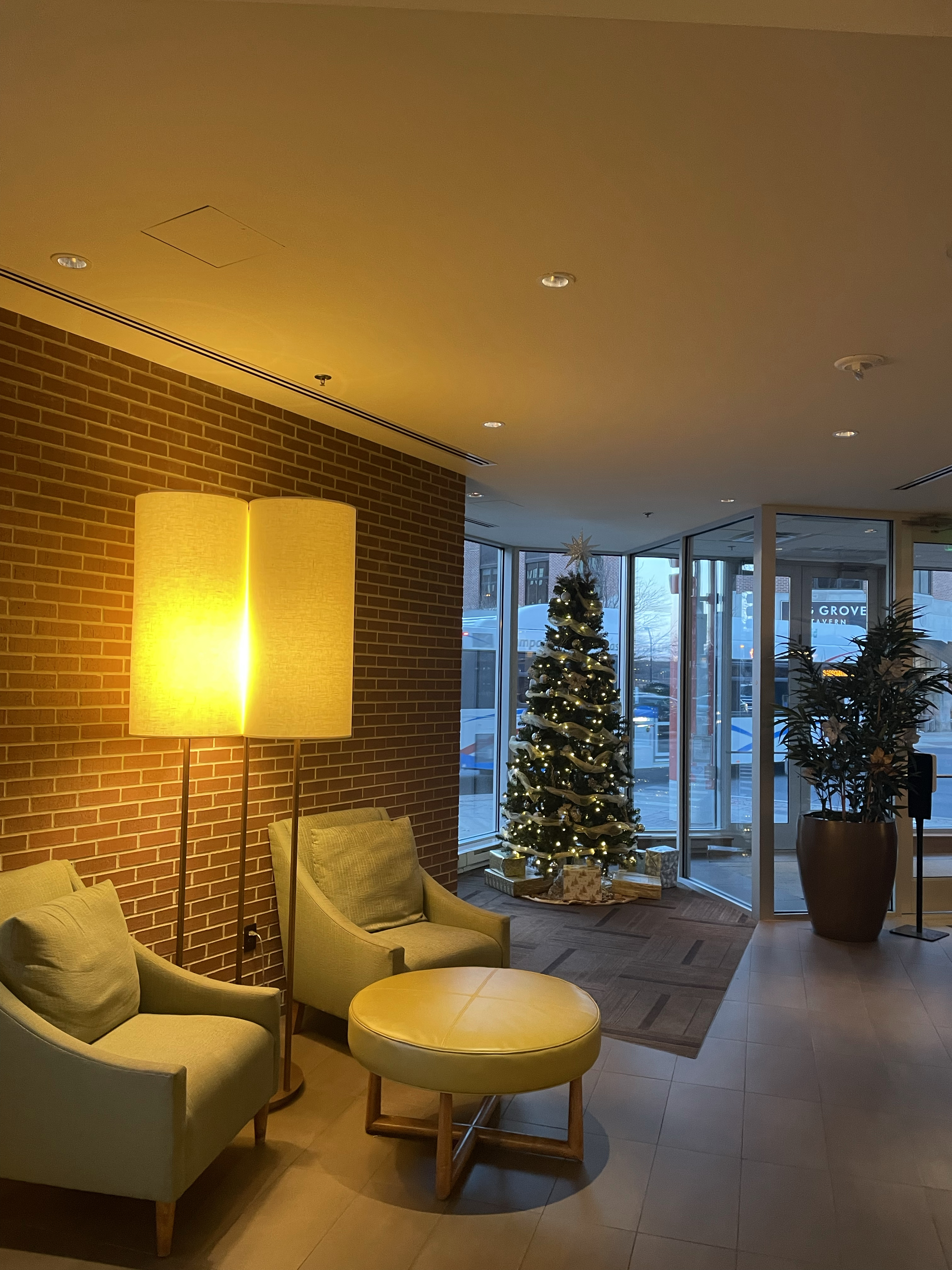 ɿüƵHyatt Place Champaign/Urbana߲˫