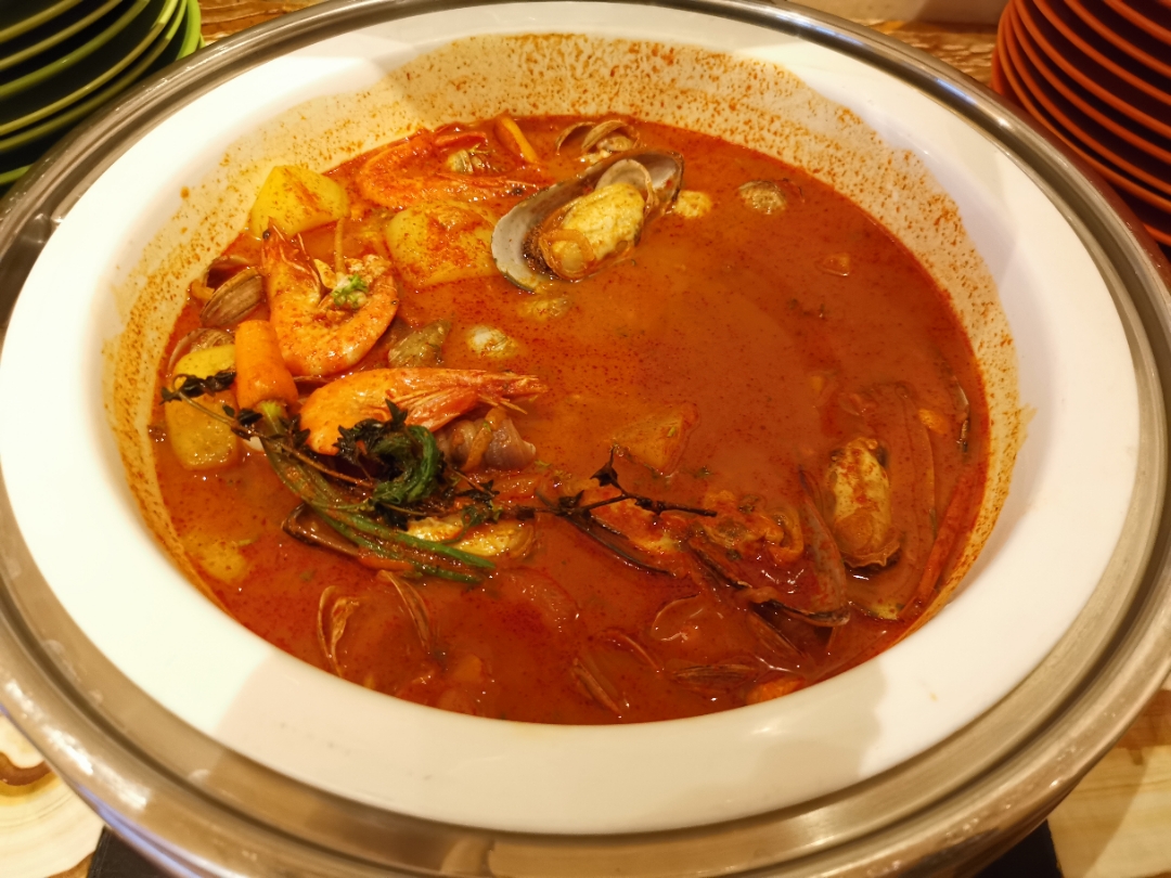 ൱һ㣺Եϣ־Ƶ@CIRCLE LUNCH BUFFET