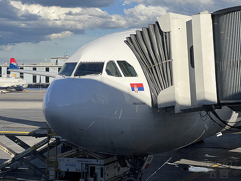 【特斯拉涂装】塞尔维亚航空A330商务舱 约翰(JFK)飞特斯拉(BEG)