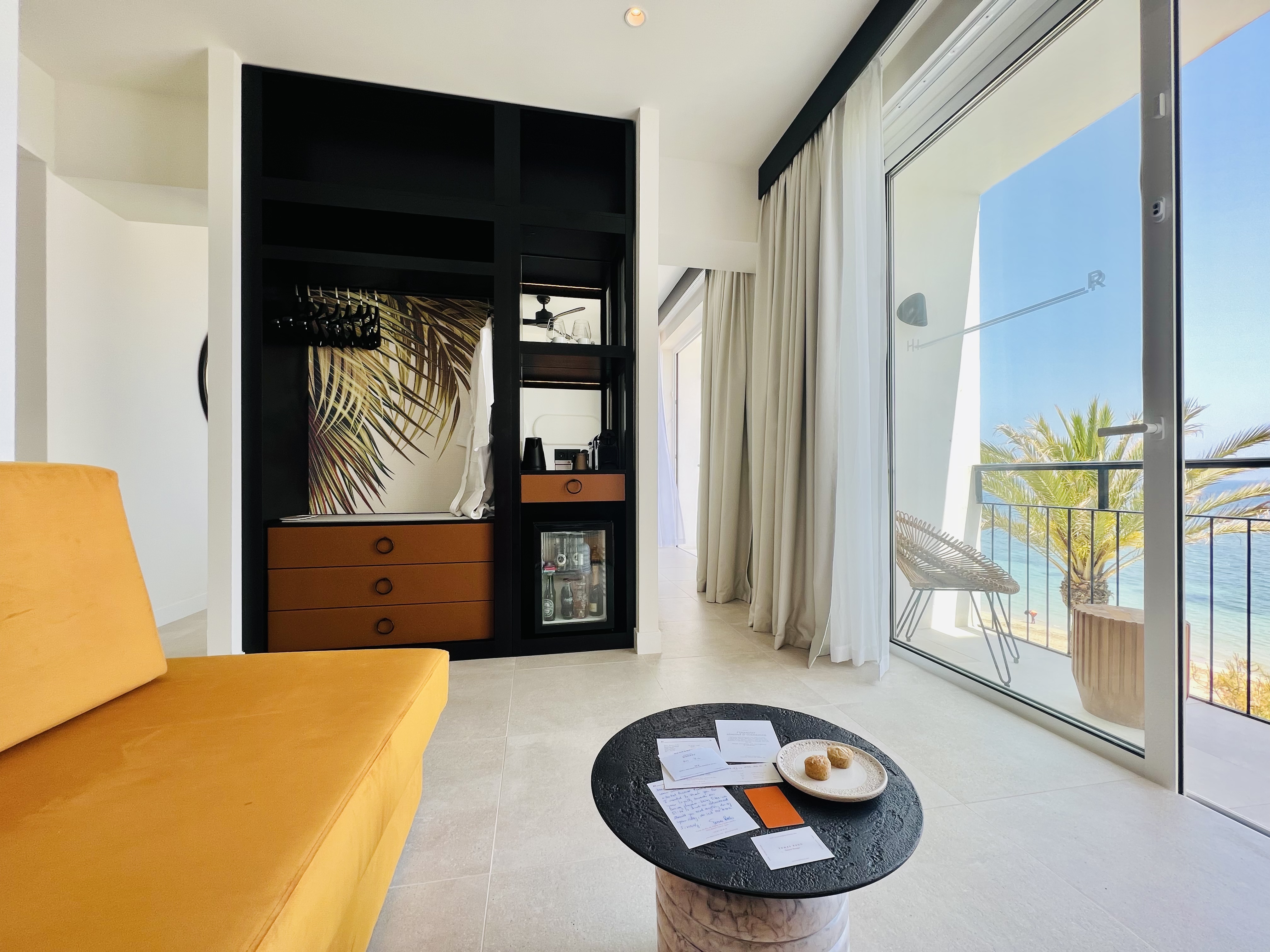 Wɫ֮Hotel Riomar IbizaƷ֮ѡƵ