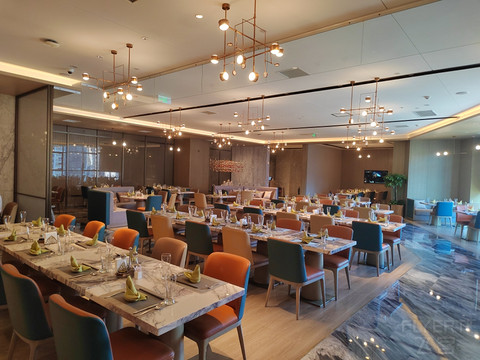 星沙新秀，松雅湖畔，新政下首次入住长沙世景广场皇冠假日酒店
