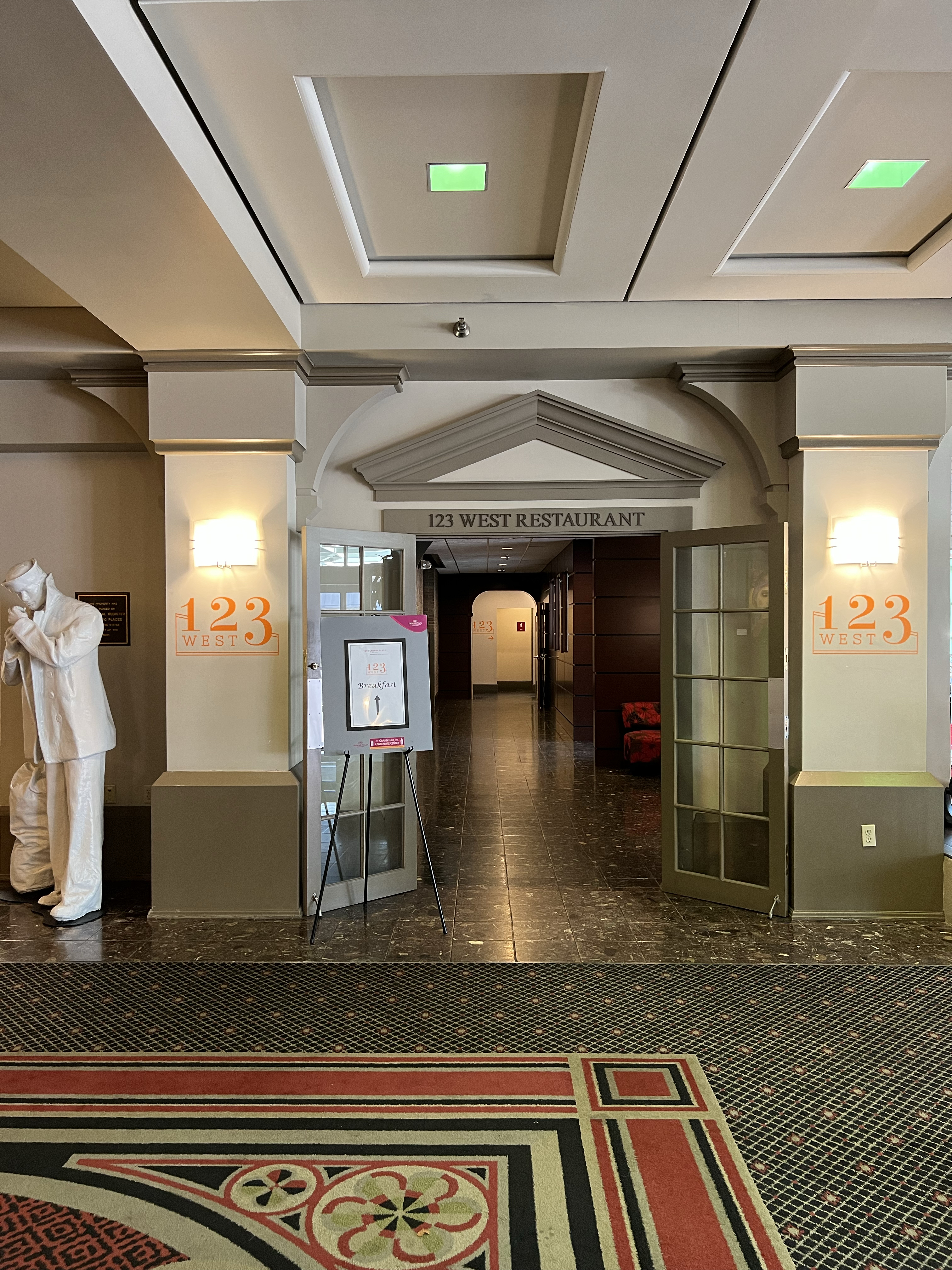 ׷ӡڰɲ˹ϳվʹڼ Crowne Plaza Indianapolis Union Station