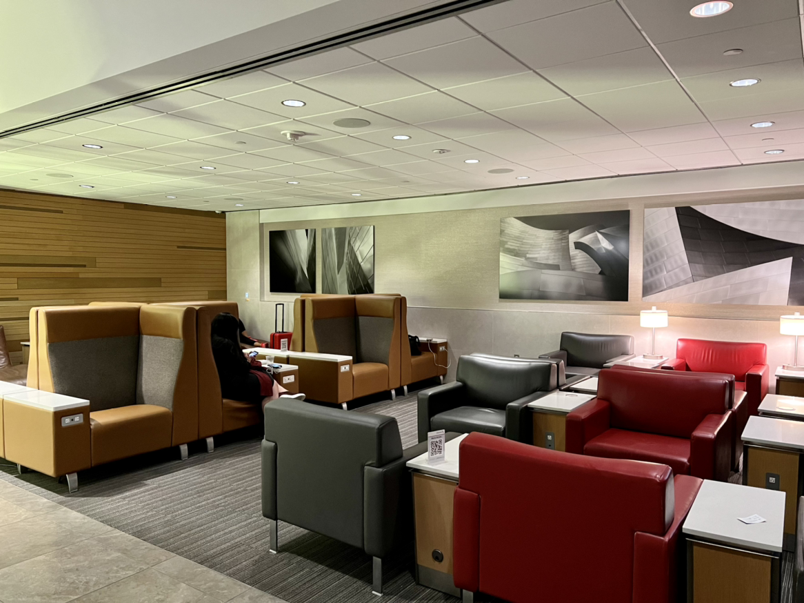 ɼʻLAXFlagship Lounge 