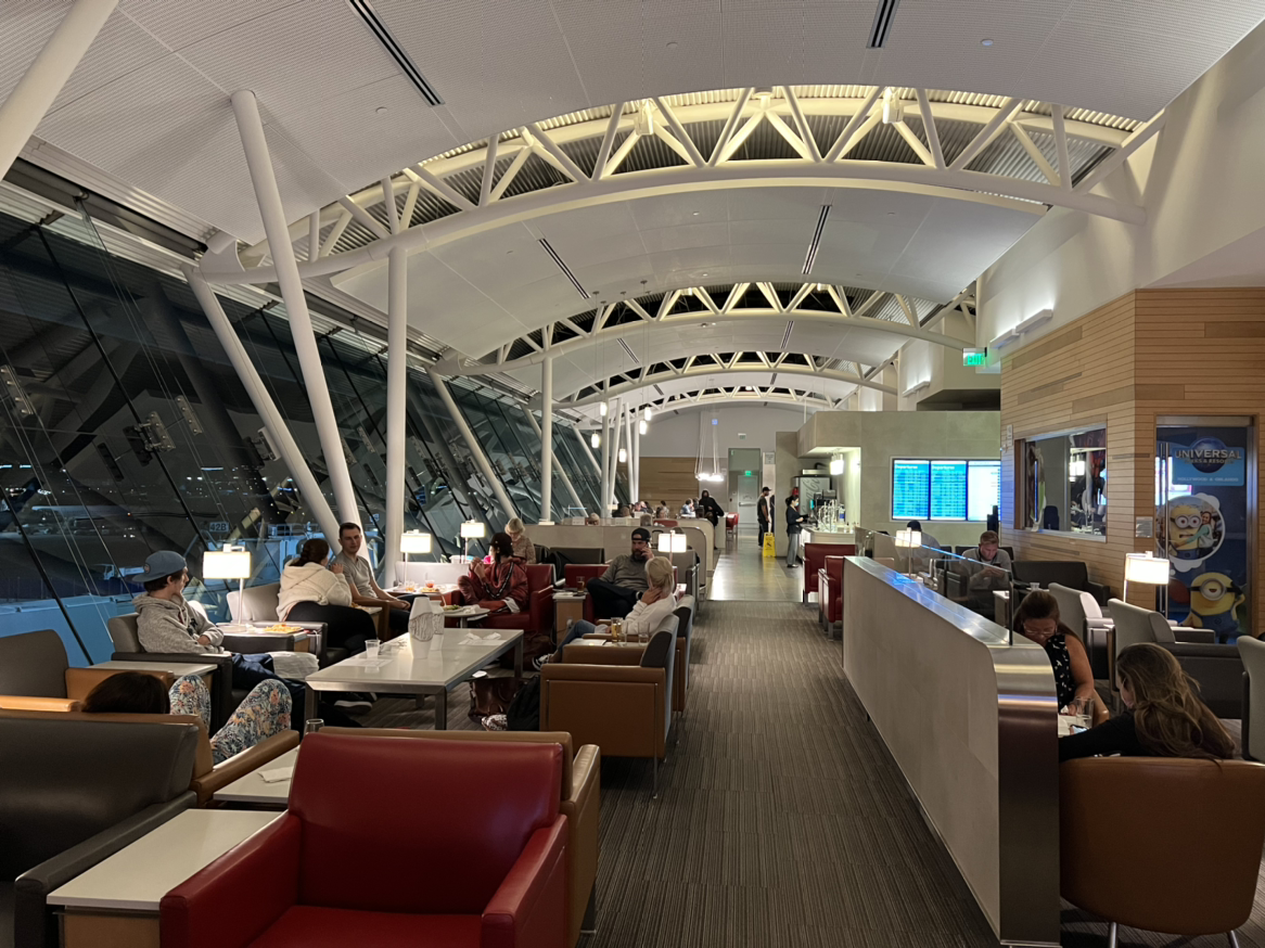 ɼʻLAXFlagship Lounge 