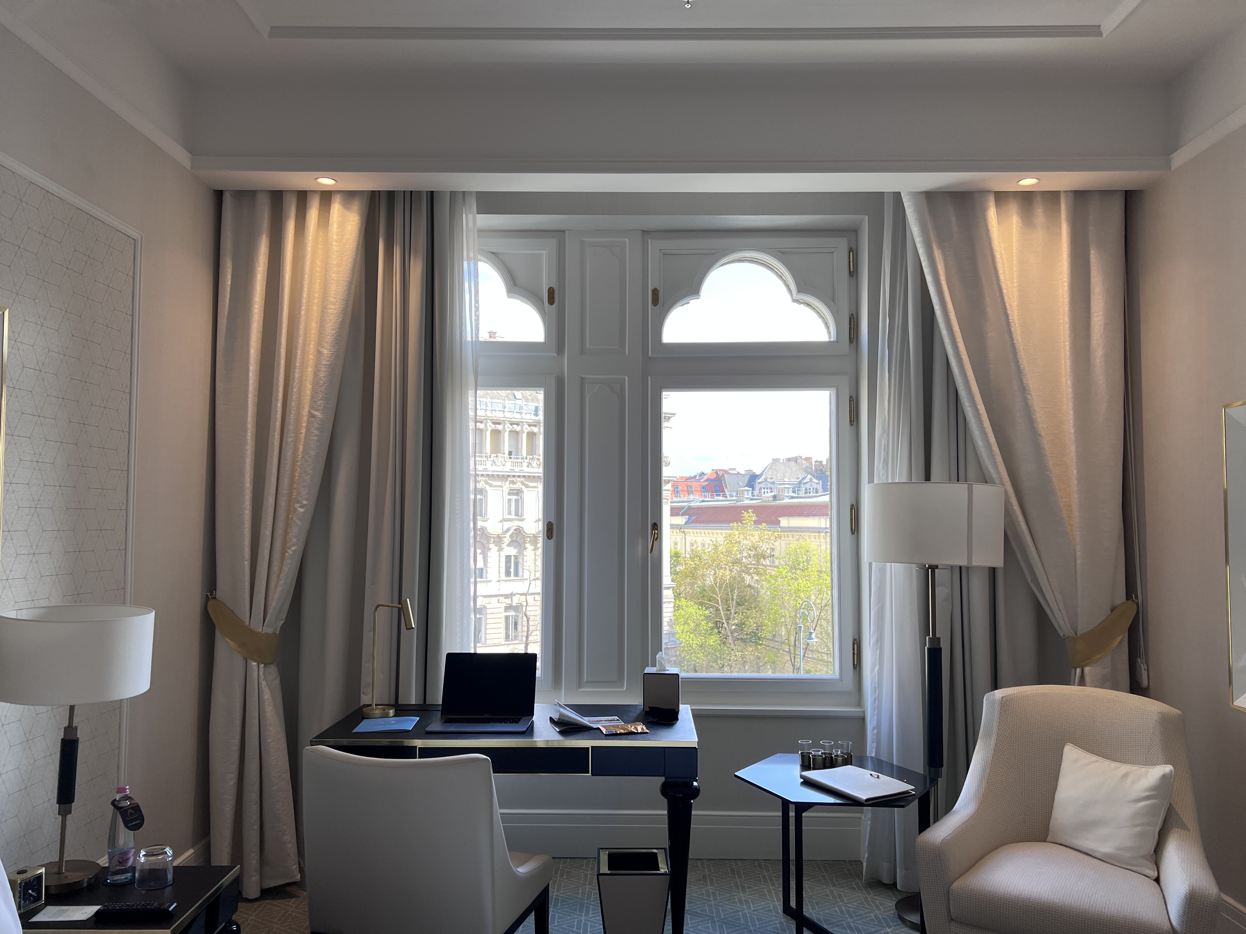 2022/04˹Prisi Udvar Hotel Budapestѡ