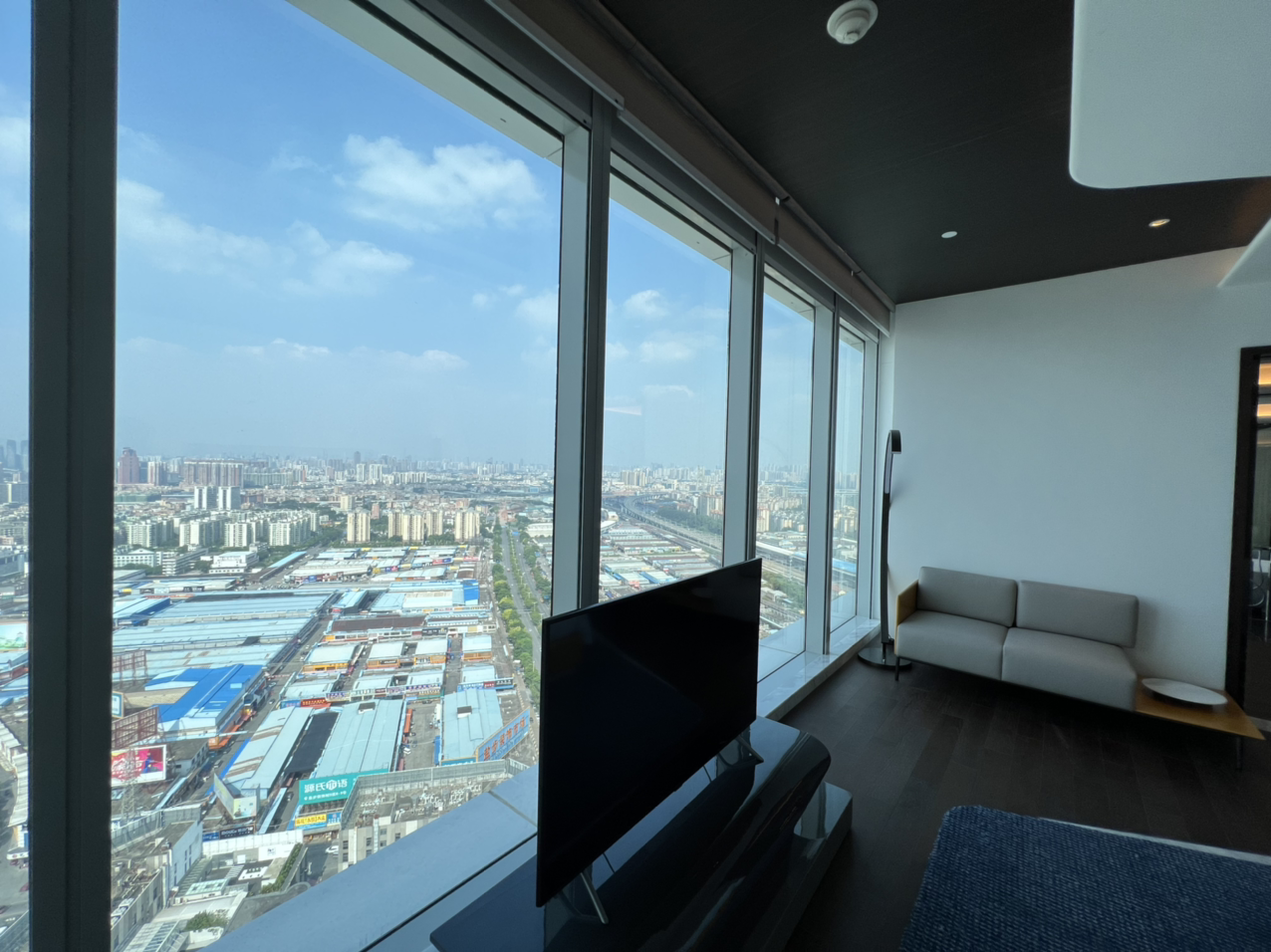 DT by Hilton Foshan NanhaiɽϺͻϣPresidential Suite ס