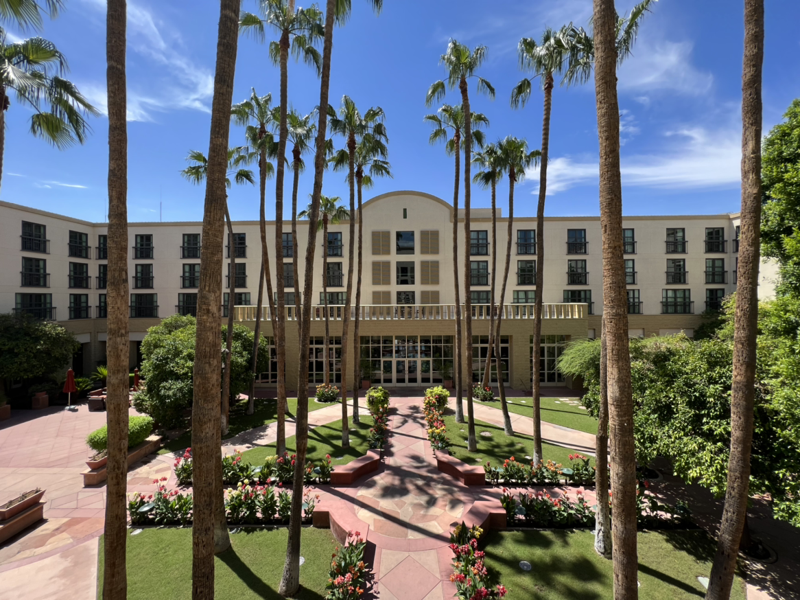 ׷ѡ˳̹鵾Ƶ Tempe Mission Palms, Destination Hotel