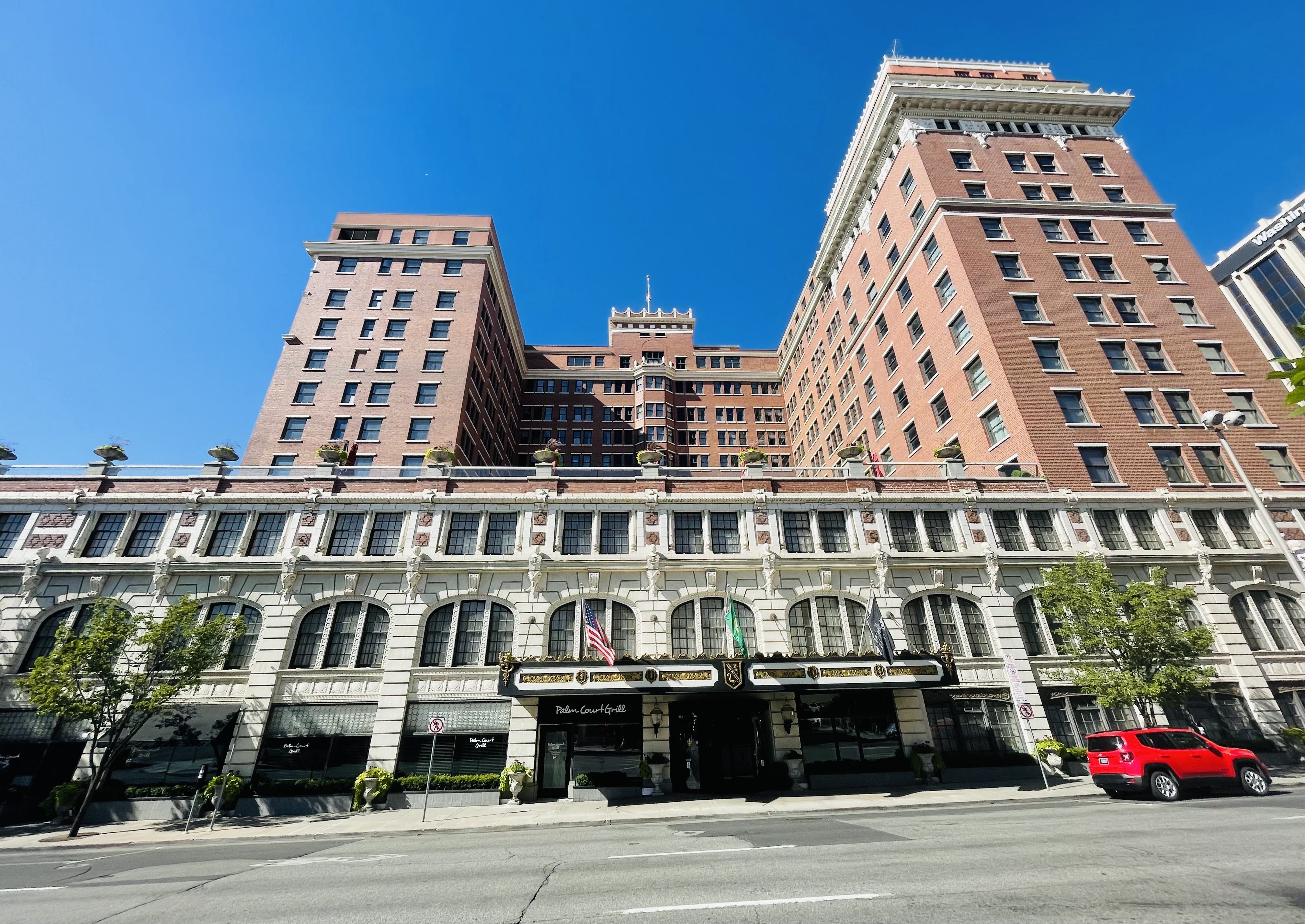 1914 The Historic Davenport (Spokane, WA);ѡ Penthouse Suite Report